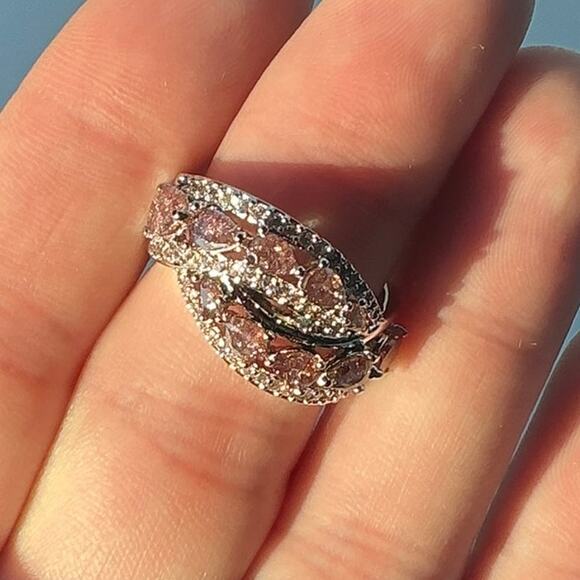 Bomb Party Ring Size 6 "Glimmering Nebula" - Picture 2 of 11